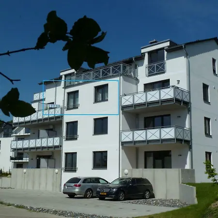 Апартаменти Ferienwohnung-Ankerplatz-Mit-Sehr-Schoenem-Meerblick-Nur-Wenige-Schritte-Zum-Jasmunder-Nationalpark *